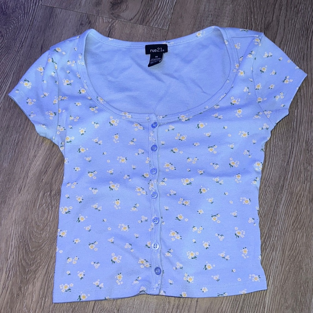 cropped t shirt
